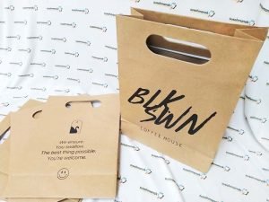 paper Bag Pounch 700px